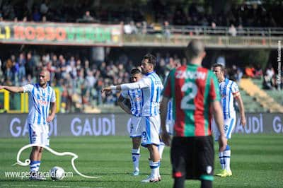 Cocco e Benali durante Ternana-Pescara