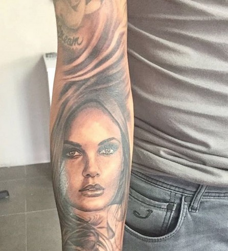 Alberto Aquilani, un tatuaggio per la moglie