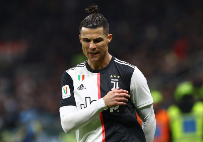 "Cristiano Ronaldo trasforma i suoi hotel in ospedali": arriva la smentita