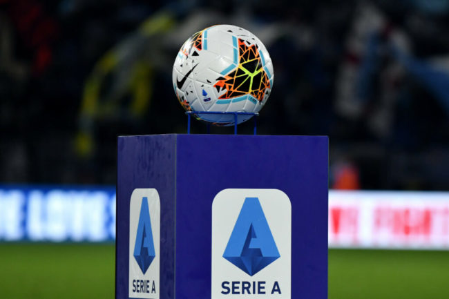 L'app "Immuni" pronta a sbarcare anche in Serie A