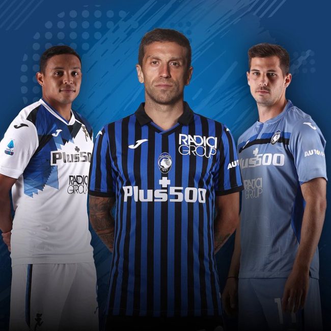 L'Atalanta presenta le nuove maglie per la stagione 2020/2021 [FOTO]