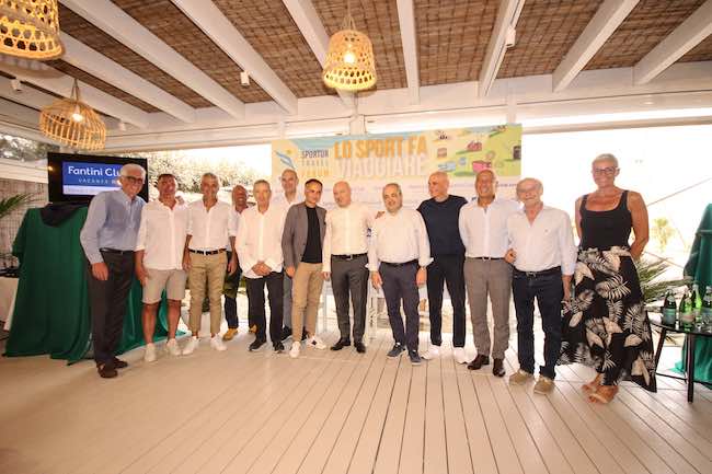 gruppo lo sport fa viaggiare