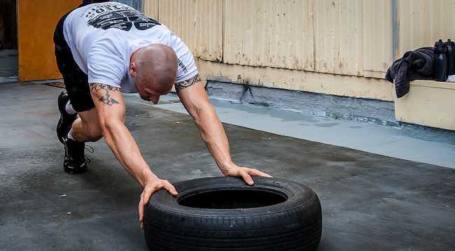 tyre push crossfit