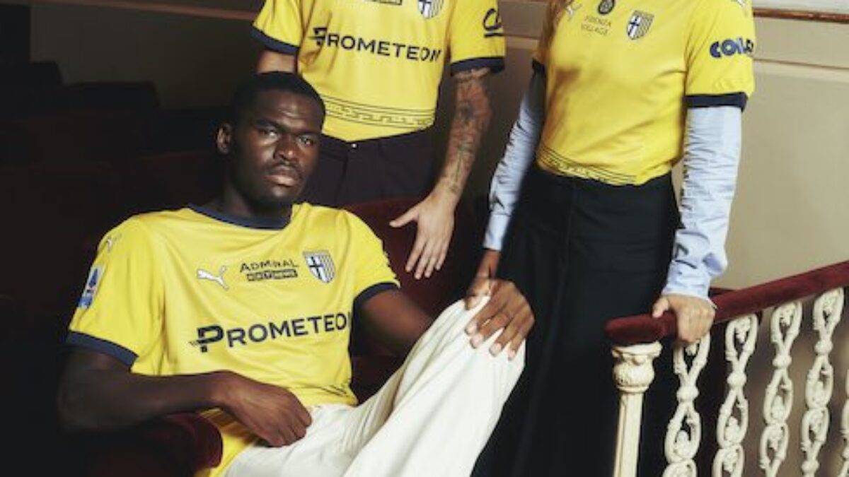 Parma Calcio, presentata la terza maglia 2024/2025 [FOTO]