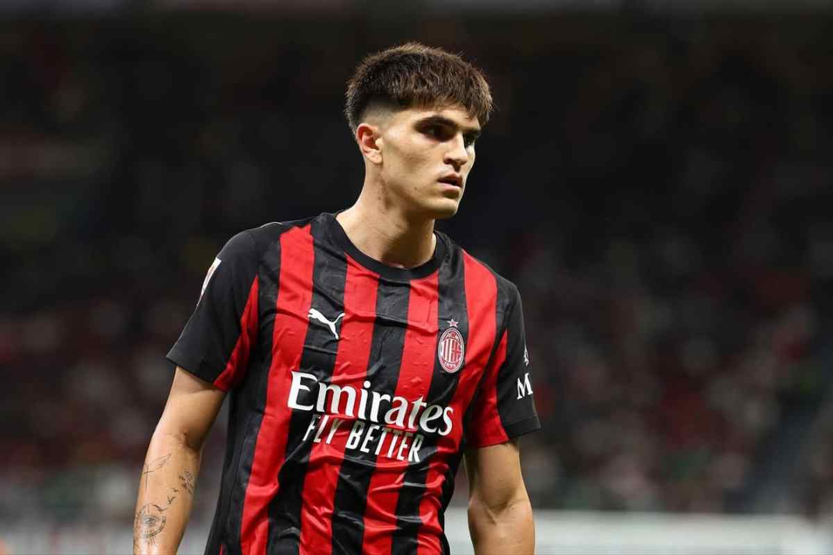 Davide Bartesaghi in campo con il Milan