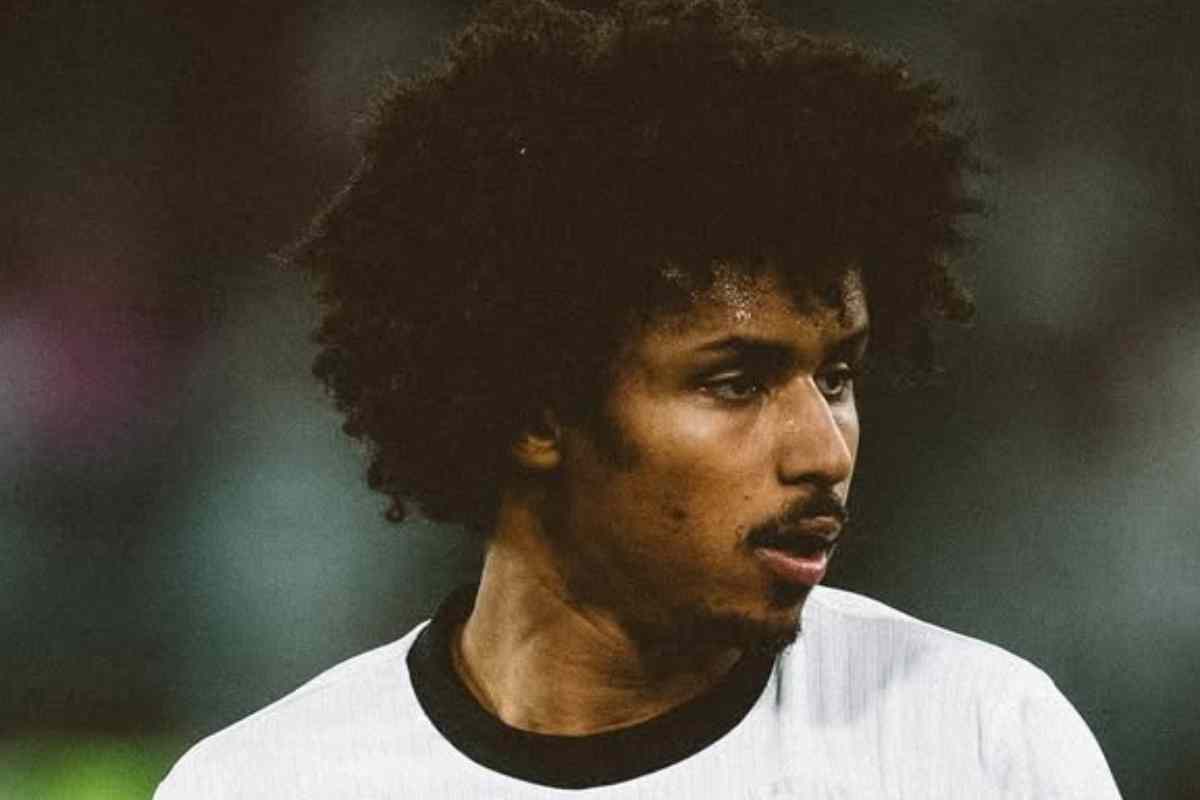 Karim Adeyemi in primo piano 