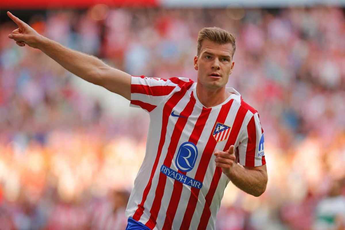Alexander Sorloth in campo con l'Atletico Madrid