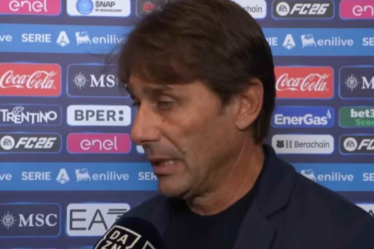 Antonio Conte durante un'intervista a DAZN