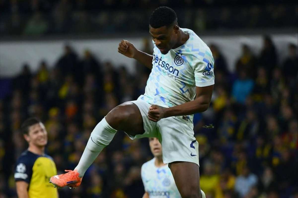 L'Inter perde Dumfries