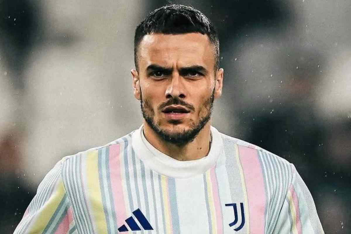 Filip Kostic in primo piano