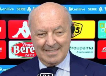 Beppe Marotta sorride