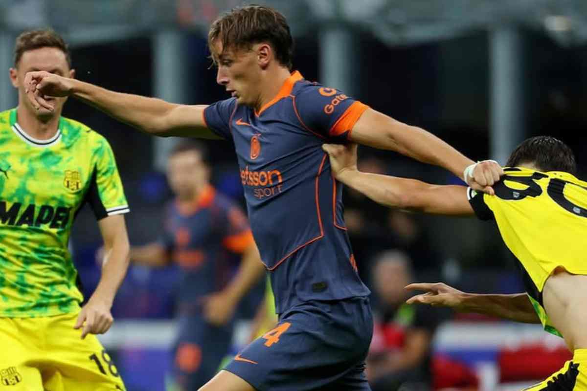 Pio Esposito in campo con l'Inter