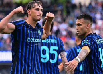 Pio Esposito esulta con Lautaro al suo fianco